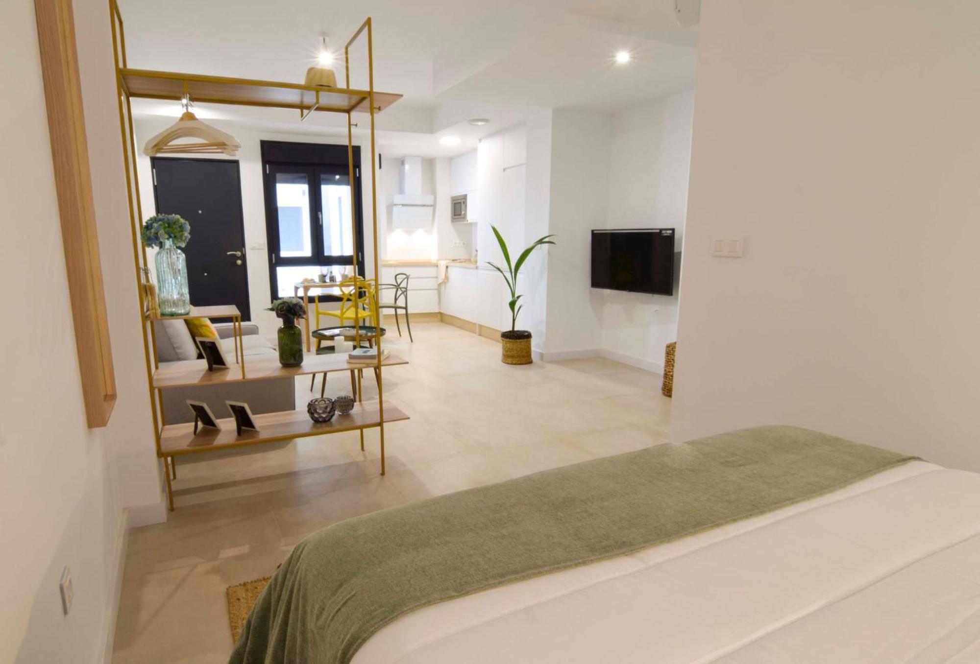 Estudios Ollerias By Sharingco Malaga Ngoại thất bức ảnh