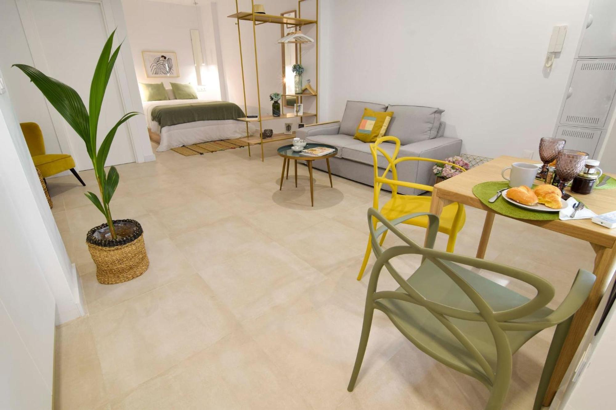 Estudios Ollerias By Sharingco Malaga Ngoại thất bức ảnh